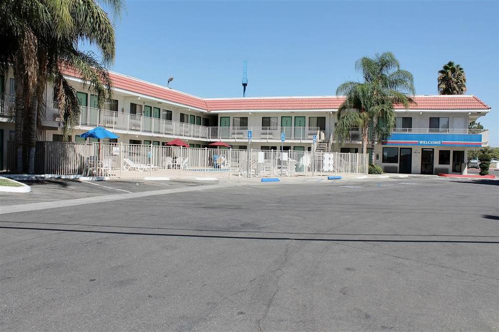 Motel 6-Bakersfield, Ca - Convention Center Экстерьер фото