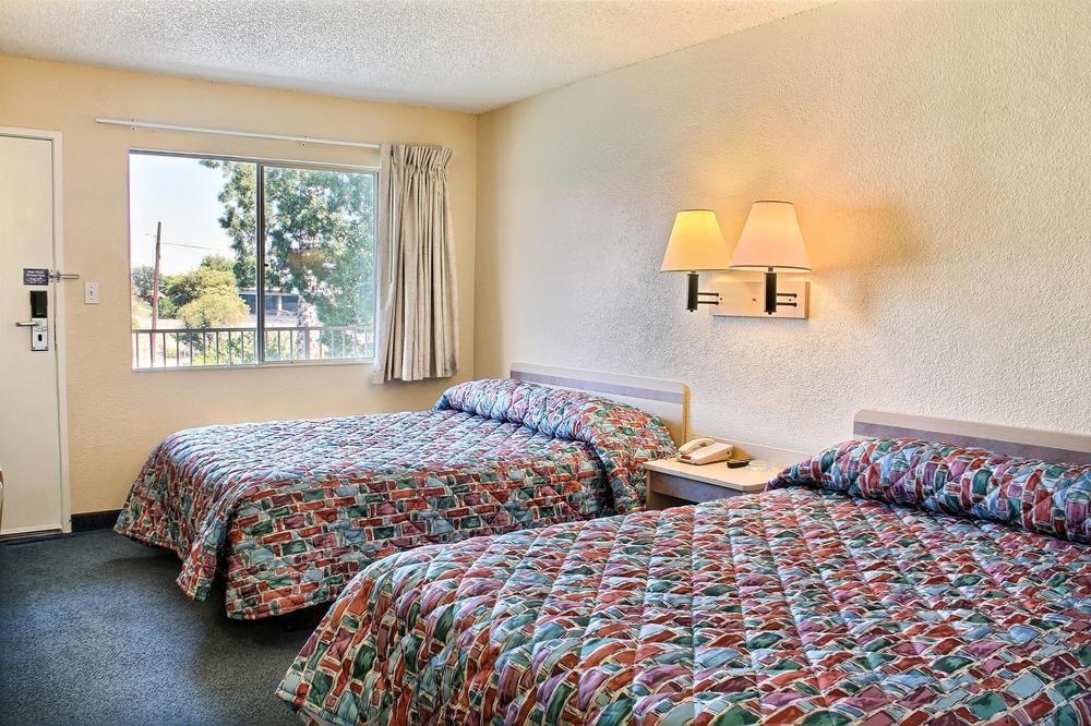 Motel 6-Bakersfield, Ca - Convention Center Экстерьер фото