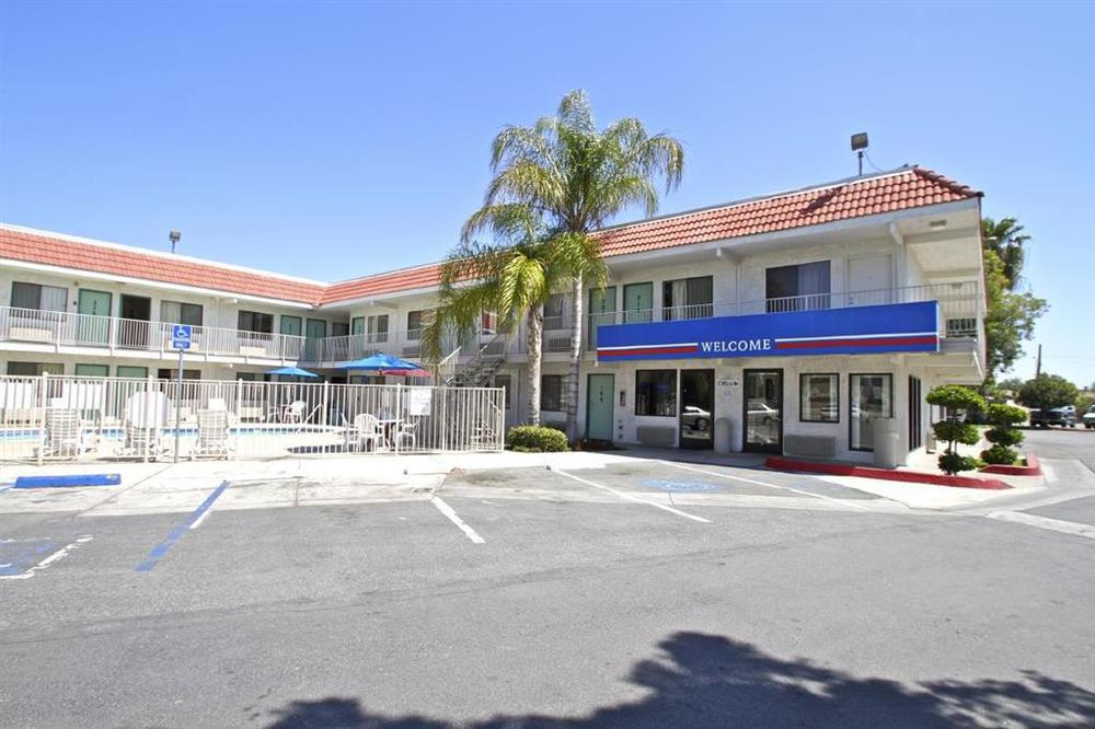 Motel 6-Bakersfield, Ca - Convention Center Удобства фото